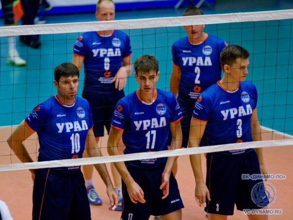 «Урал» уступил казанскому «Зениту» в матче волейбольного первенства страны
