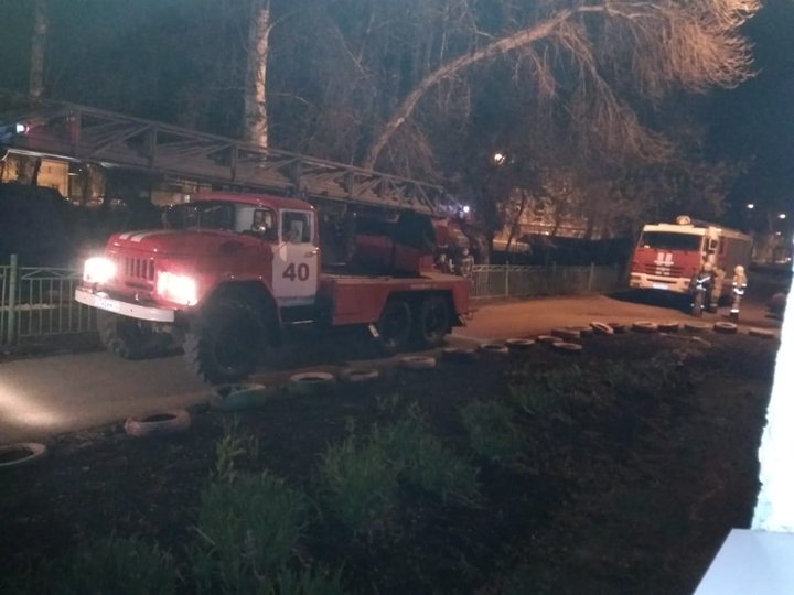 В Башкирии из горящей многоэтажки эвакуировали 28 человек
