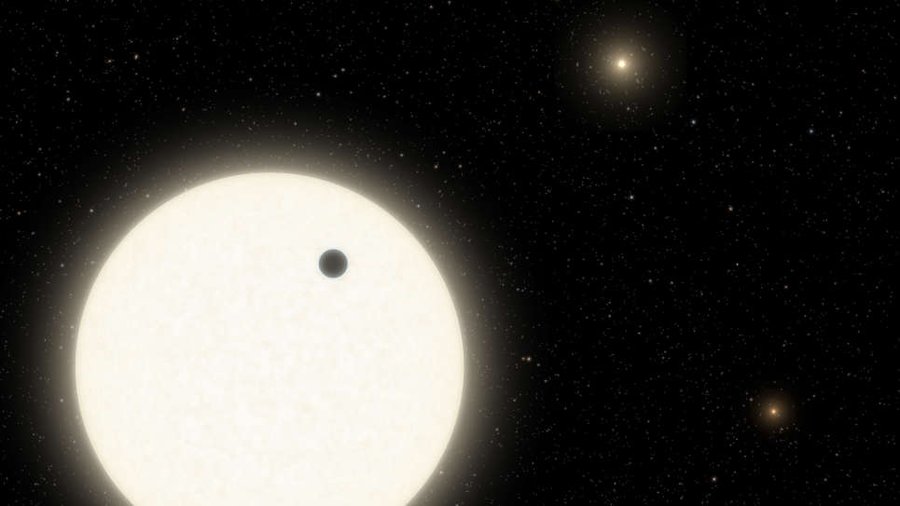 Астрономы подтвердили существование экзопланеты с тремя солнцами