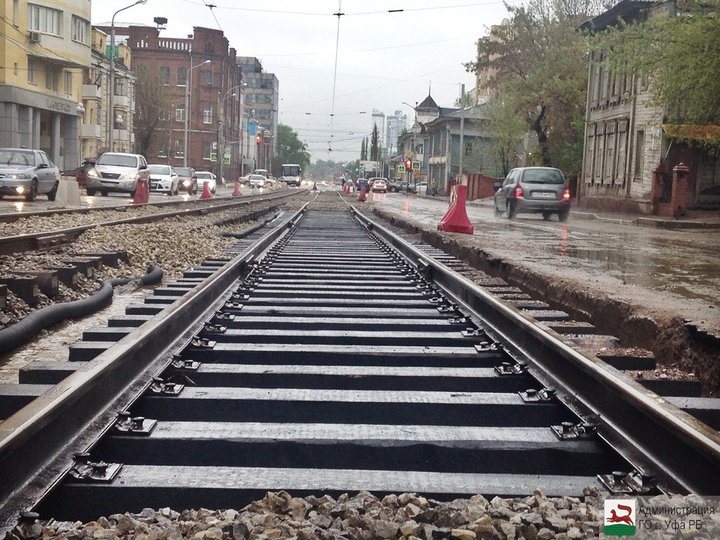 Власти Башкирии сообщили, когда будут полностью отремонтированы трамвайные пути на двух проблемных улицах Уфы