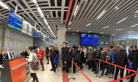 Радий Хабиров предложил снова начать проверки в аэропорту Уфы из-за карантинов в зарубежных странах
