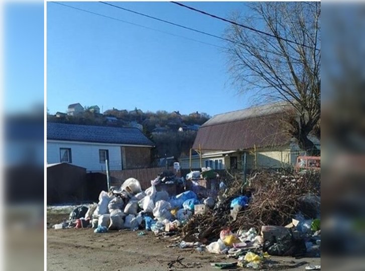 «Нет солярки»: Жителям Уфы по странной причине приходится «любоваться» горами мусора