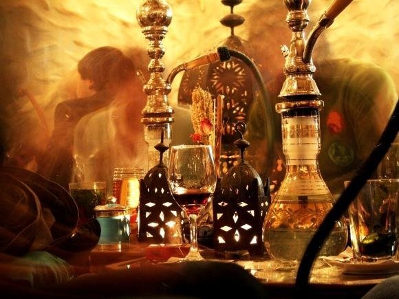 В Башкирии могут ввести наказание для курящих кальян в общественных местах