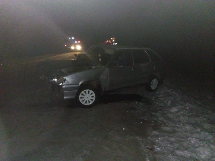 В Башкирии на опасном повороте произошла авария: Три человека пострадали