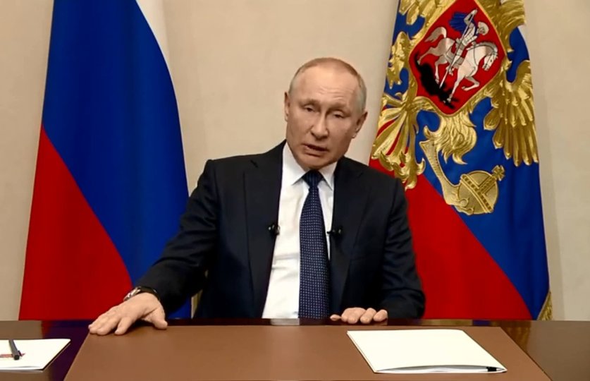Владимир Путин перенёс дату голосования за поправки в Конституцию РФ