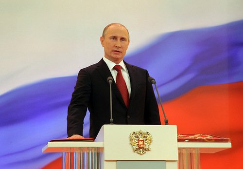 Путин потребовал от ФСБ обеспечить безопасность на саммитах в Уфе