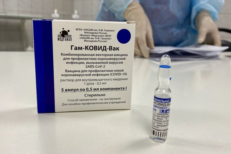 Врач назвал сферы, работники которых в Москве должны обязательно вакцинироваться