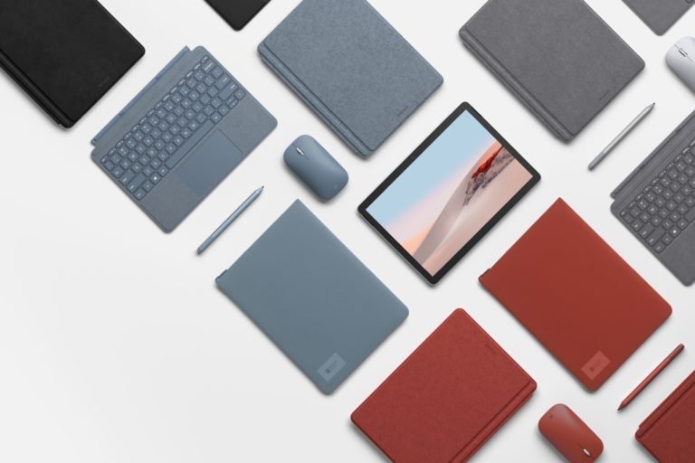 Microsoft представила планшет, ноутбук и наушники Surface