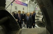 Президент России Владимир Путин ознакомился с производством на УМПО