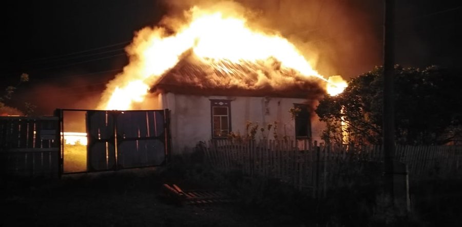 Жительница Башкирии пострадала в ночном пожаре в собственном доме
