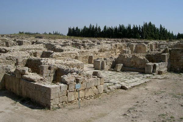Сирийские археологи возобновят раскопки древнего города Угарита 