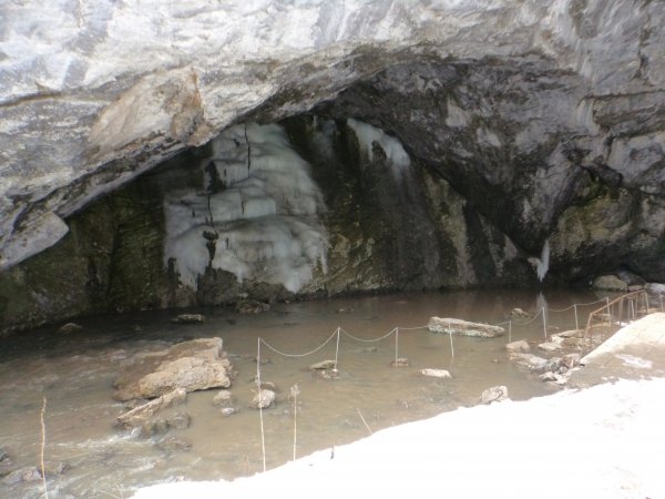 В пещере Шульган-Таш от граффити очистили 120 квадратных метров поверхности