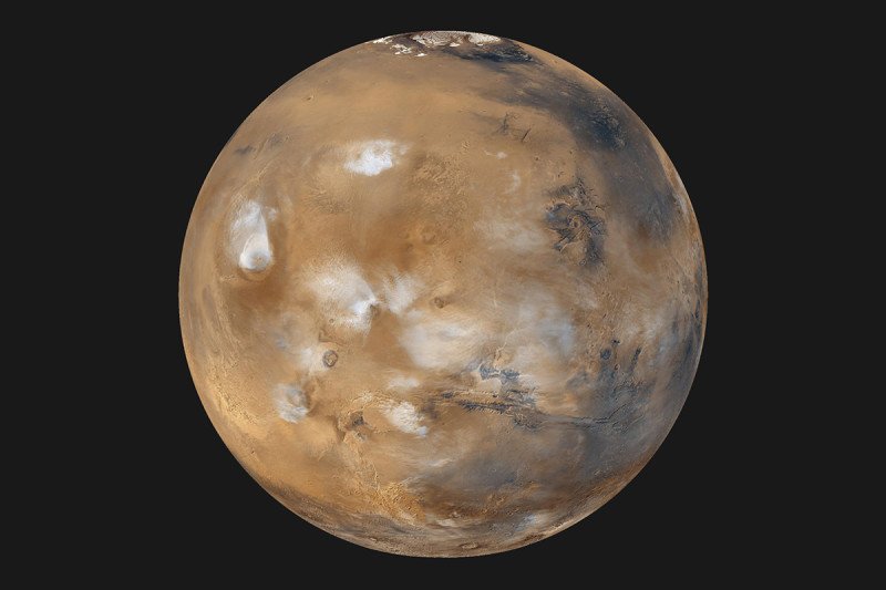 Американский уфолог обнаружил на Марсе гигантский «кулак»
