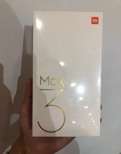 В сети появились фотографии упаковки смартфона Xiaomi Mi Max 3