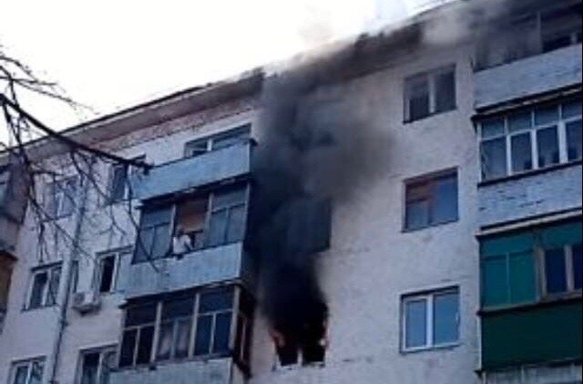 «Он постоянно пьянствует»: В Башкирии из-за мужчины, ведущего аморальный образ жизни, сгорели четыре квартиры