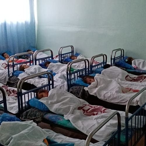 «Я таких кроватей даже в сельских садах не видела»: Жителей Уфы возмутила обстановка в одном из детских садов 