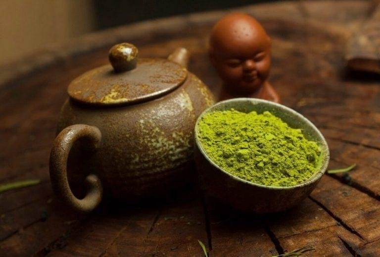Учёные рассказали о мощной защите от рака в зелёном чае 