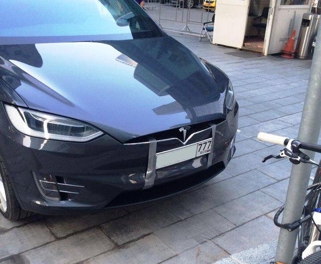 Продажи электромобилей Tesla в России резко выросли