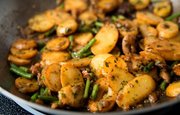 Секретами правильного приготовления жареной картошки поделился шеф-повар