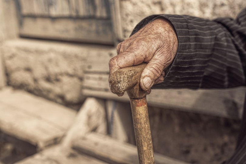 В Башкирии бабушка ударила тростью вора, дабы не отдать ему остатки пенсии