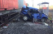 В Башкирии водитель погиб, не успев проехать перед приближающимся поездом