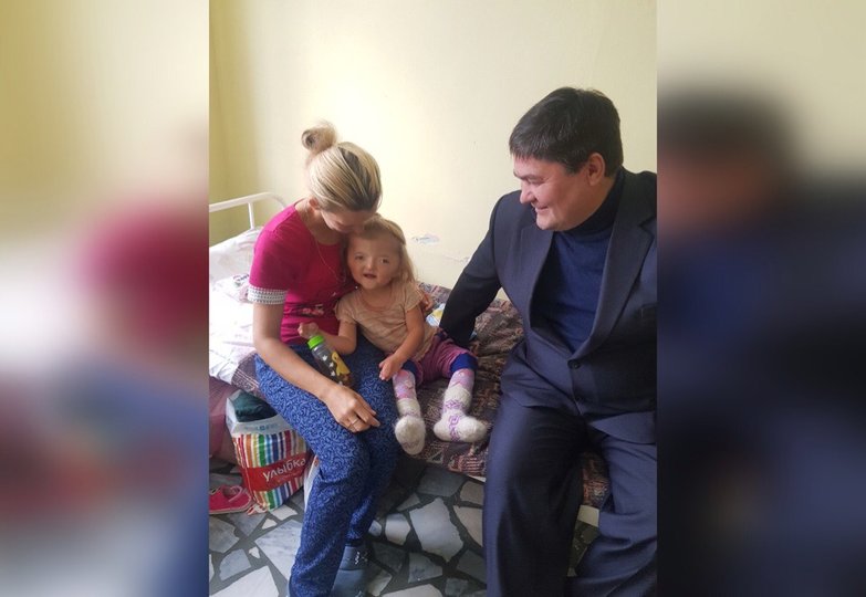 Продолжение скандальной истории о девочке с необычной внешностью: В больнице ее посетил представитель СПЧ Башкирии