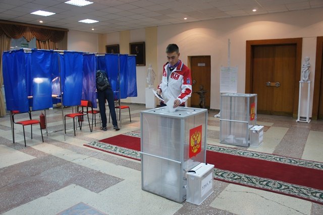 Сегодня в 8:00 открылись все 3 453 избирательных участка