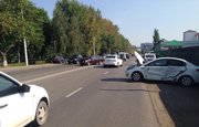 На улице Центральной в Уфе столкнулись два автомобиля, есть пострадавшие