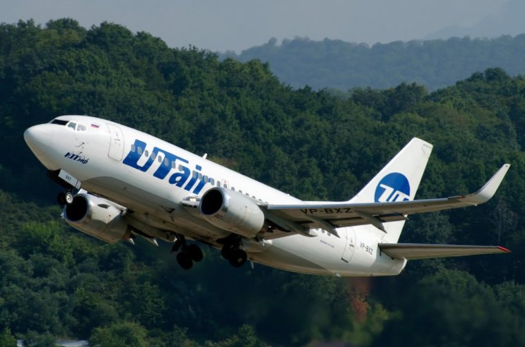 Utair запустил предзаказ еды в полет на рейсах из Сургута