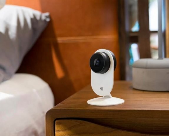 Xiaomi презентовала «умную» домашнюю камеру за 40 долларов