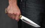 В Уфе мужчина с ножом напал на женщин с ребенком