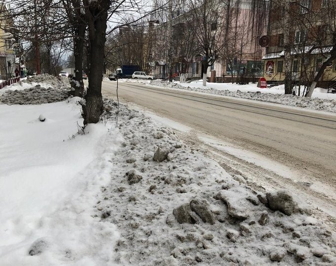 Мэр Стерлитамака попросил жителей города убрать снег из своих дворов 