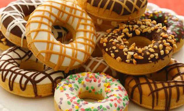 Марафон праздничных розыгрышей от UfacityNews.ru: кому коробку вкуснейших пончиков?