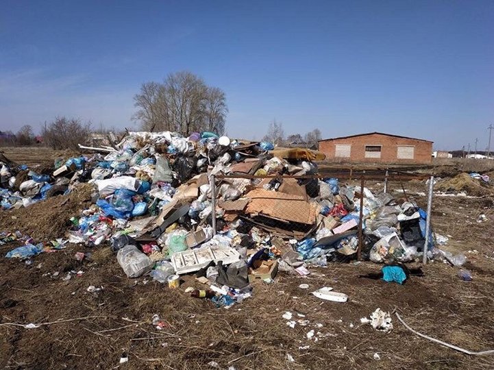 В Башкирии муниципалитет закрыл глаза на дымящийся несколько дней мусорный полигон