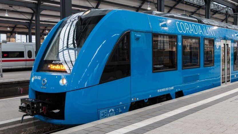 В Германии запустили первый в мире водородный поезд 