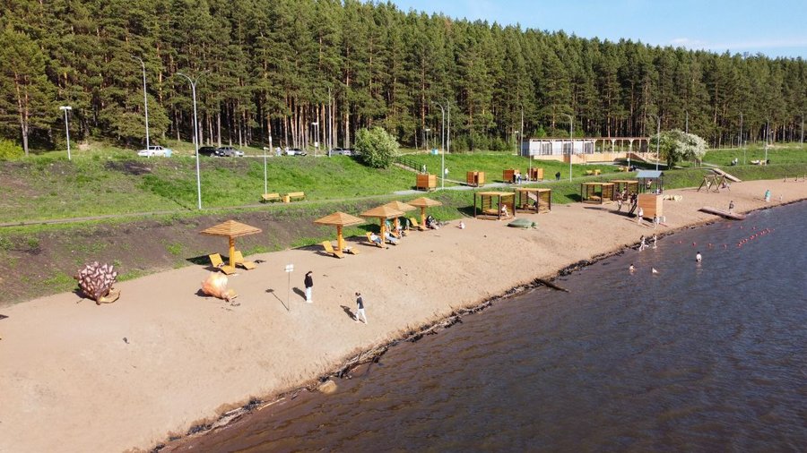 Жителям Белорецка на День города подарили новый пляж