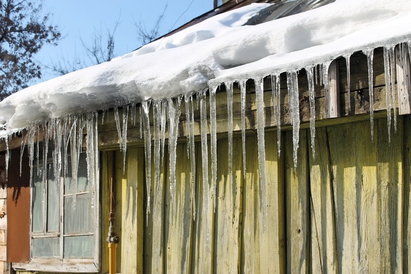 В некоторых районах Уфы проверят качество уборок снега с крыш