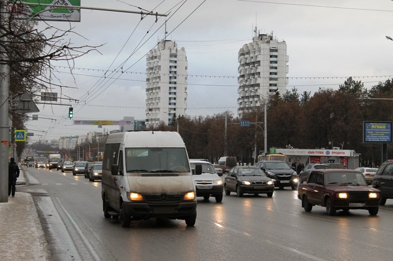 В Башкирии нелегалам-перевозчикам хотят запретить ездить по выделенной полосе