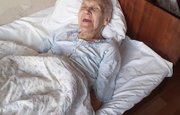 В Уфе слепую 93-летнюю бабушку обирали и поили уксусом