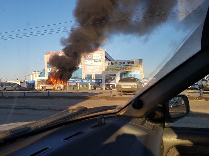 В Уфе сегодня утром сгорел пассажирский «ПАЗ»