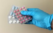 Как лечат COVID-19 по истечении почти двух лет пандемии? – Эксперты раскрыли лекарства, применяемые при разных степенях тяжести болезни