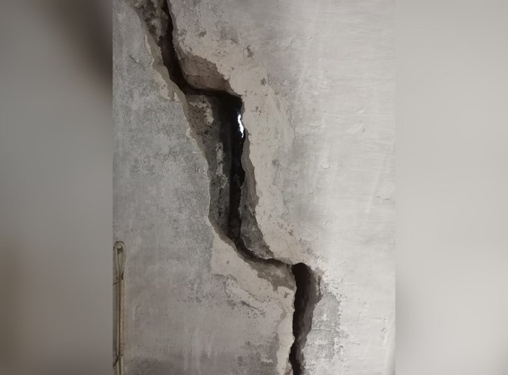 «И стены, и потолок просто упадут»: Жительница Башкирии сообщила властям об аварийной ситуации в жилом доме