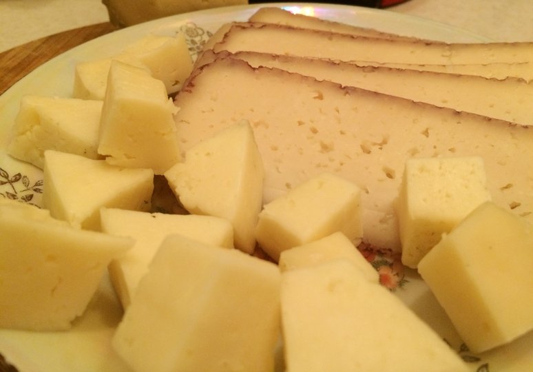 В Уфе уничтожили 18 килограммов нелегальных сыров