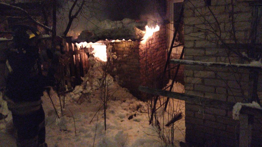 В Башкирии за ночь в двух пожарах погибли два человека 