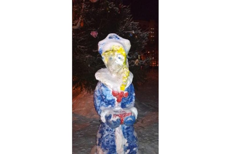 В Уфе вандалы попортили снежные скульптуры