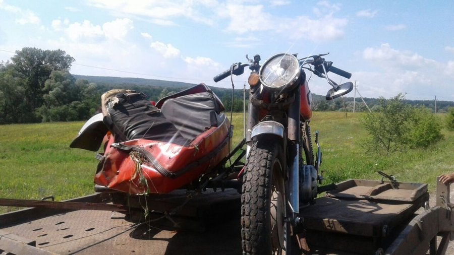 В Башкирии в ДТП с мотоциклом погибла 12-летняя девочка