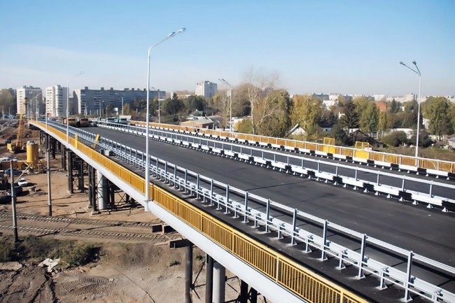 В Шакше продолжается ремонт и расширение дорог