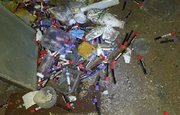 «Мешки и шприцы с биологическими остатками»: В жилом микрорайоне Уфы обнаружили гараж с медицинскими отходами