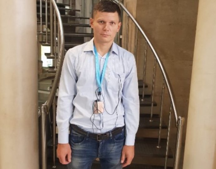 «Склоняюсь к версии, что живой»: Артём Мазов может приехать на похороны детей