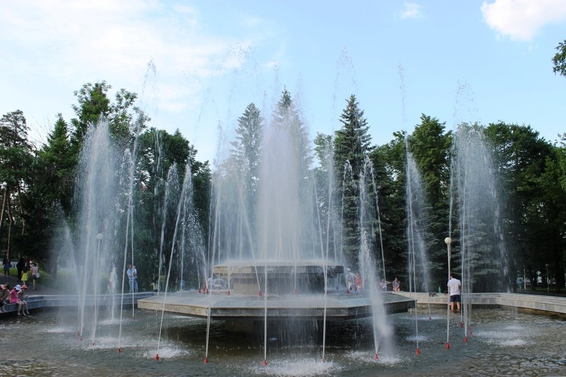 Уфимцев попросили поделиться идеями по поводу нового фонтана перед ДК УМПО